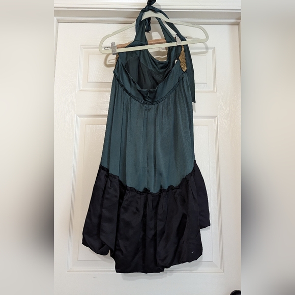 Halter cocktail dress - Picture 2 of 3